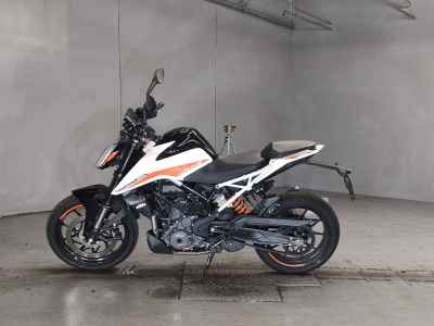 KTM 390 Duke 2022