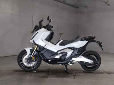 Honda X-Adv 750 2025