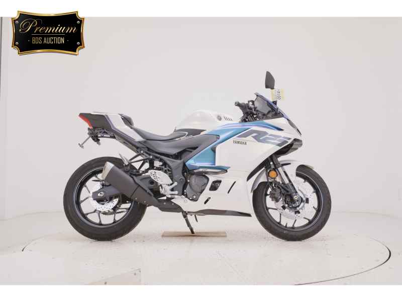 Yamaha YZF-R25 2025