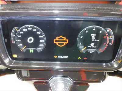 Harley-Davidson FLHXSE1980 CVO 2024