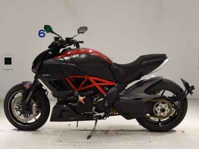 Ducati Diavel Carbon 2014