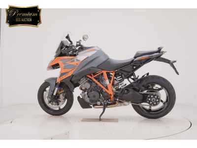 KTM 1290 Super Duke GT 2025