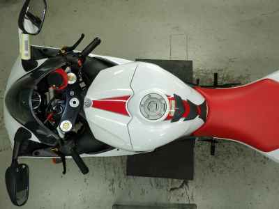 Yamaha YZF-R1 2011