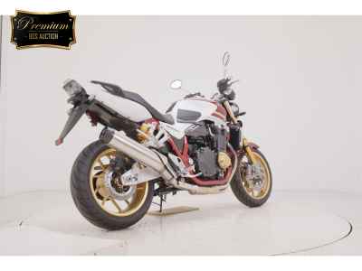 Honda CB1300SF 2024