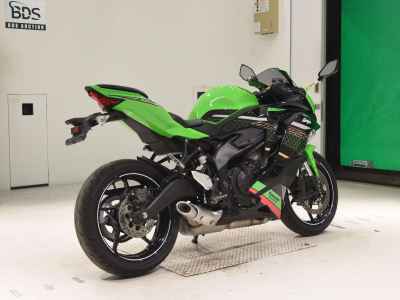 Kawasaki Ninja ZX-25R 2022