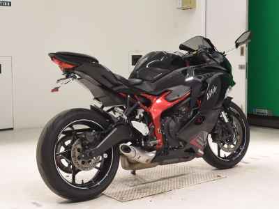 Kawasaki Ninja ZX-25R KRT Edition 2021