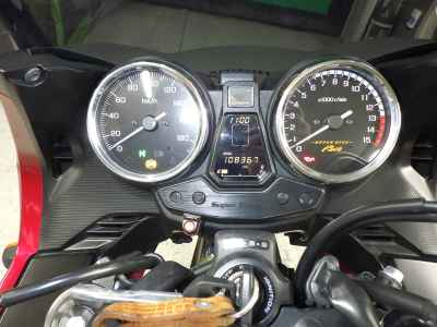 Honda CB400 Super Boldor 2015