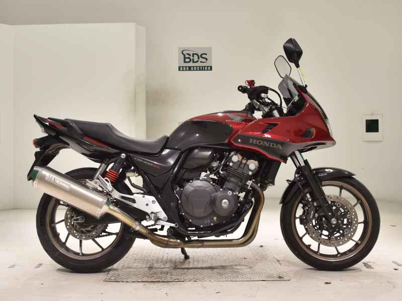 Honda CB400 Super Boldor 2015