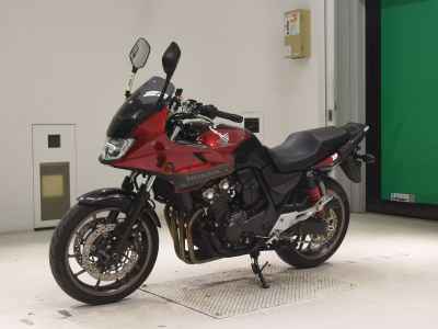 Honda CB400 Super Boldor 2015