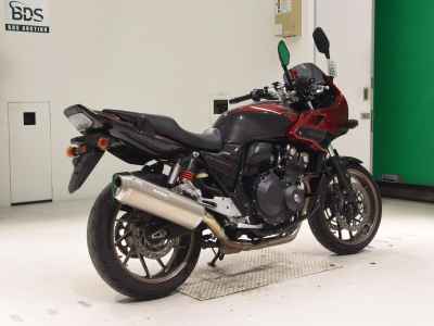 Honda CB400 Super Boldor 2015