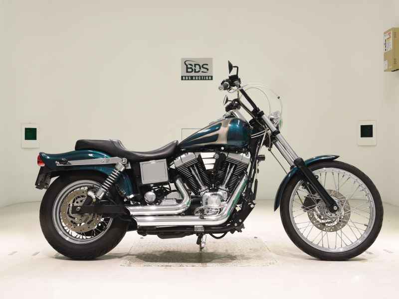 Harley-Davidson Wide Glide FXDWG1450 2005