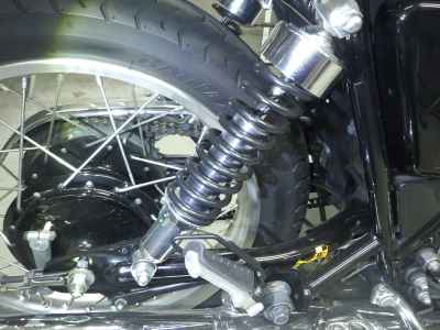 Yamaha SR400 2021