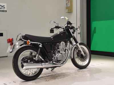 Yamaha SR400 2021