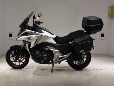 Honda NC750X 2023