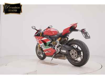 Ducati Panigale V2 Bayliss 2023