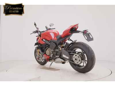 Ducati Streetfighter V4S 2025