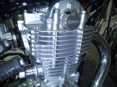 Yamaha SR400 2021