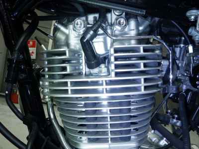 Yamaha SR400 2021