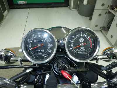 Yamaha SR400 2021