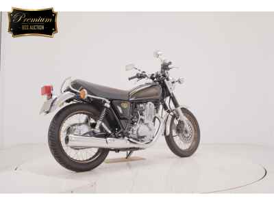 Yamaha SR400 2021