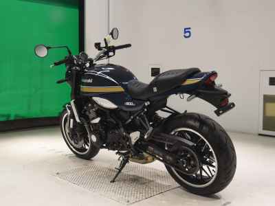 Kawasaki Z900RS 2023