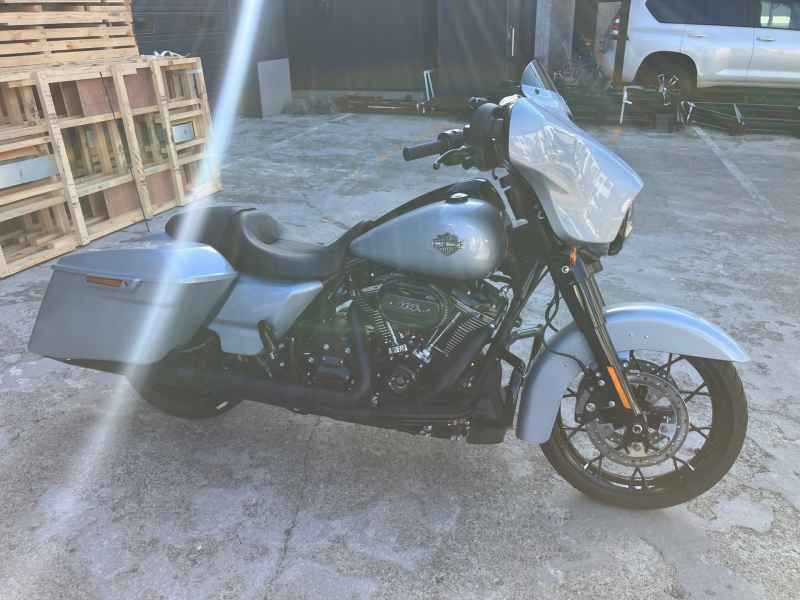 Harley-Davidson Street Glide FLHXS1690 2024