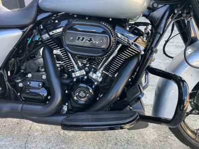 Harley-Davidson Street Glide FLHXS1690 2024