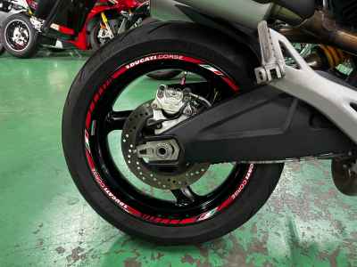 Ducati Monster 696 2012