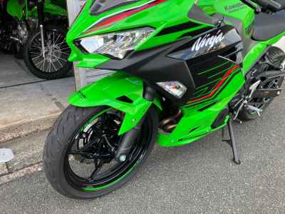 Kawasaki Ninja 400 2025