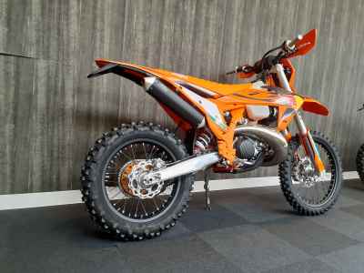 KTM 125 Duke 2025