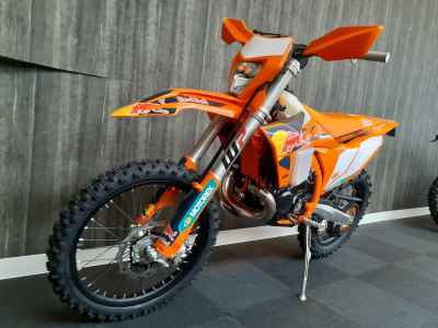 KTM 125 Duke 2025