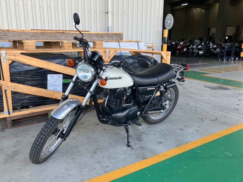 Kawasaki 250TR