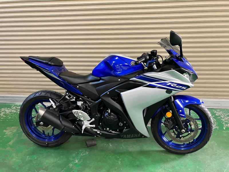 Yamaha YZF-R25 2016