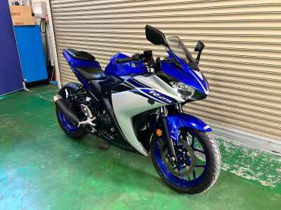 Yamaha YZF-R25 2016
