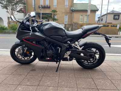 Honda CBR650R E-Clutch 2024