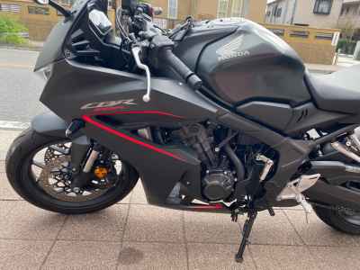 Honda CBR650R E-Clutch 2024