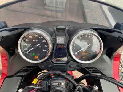 Honda CB400 Super Boldor 2022