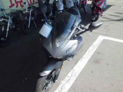 Yamaha YZF-R25 2016