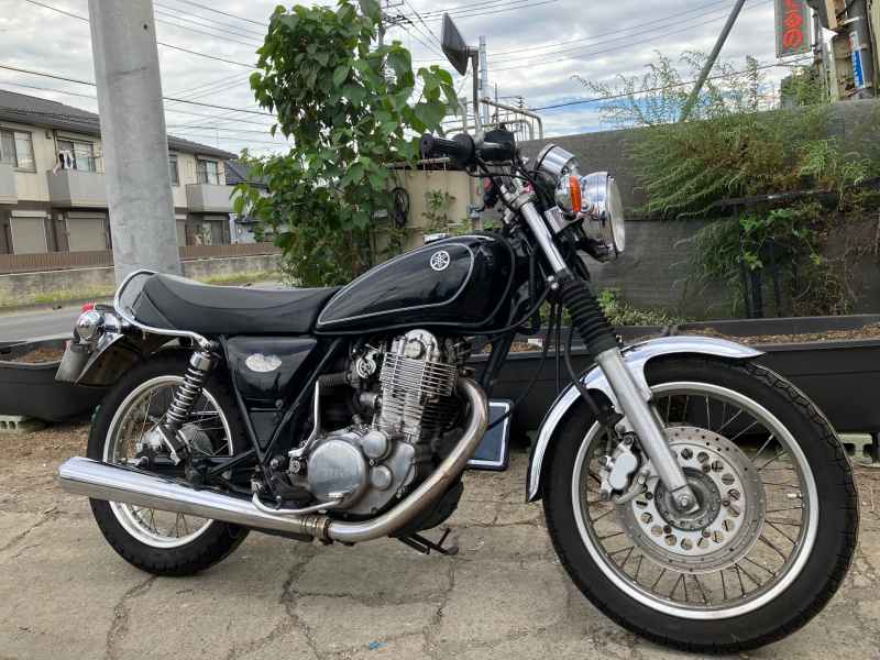 Yamaha SR400 2005