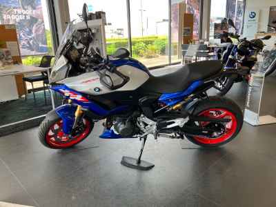 BMW F900XR 2025