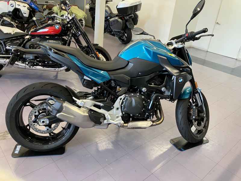 BMW F900R 2025