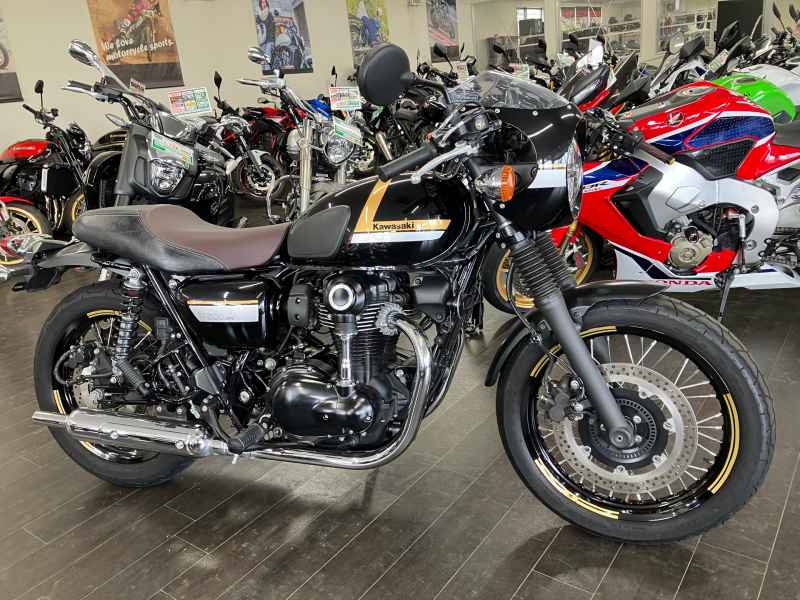 Kawasaki W800 2022
