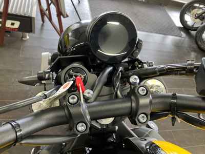 Yamaha XSR700 2022