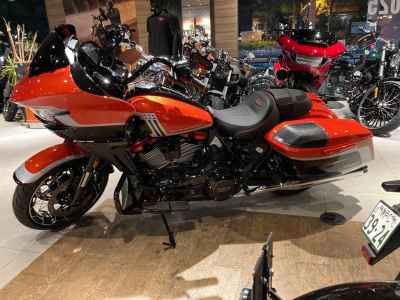 Harley-Davidson Road Glide FLTRXSE1923 CVO 2025