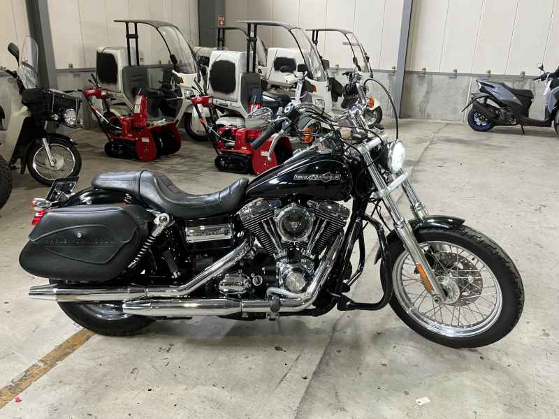Harley-Davidson Super Glide FXDC1580 2013