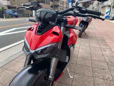Ducati Streetfighter V2 2022