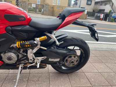 Ducati Streetfighter V2 2022