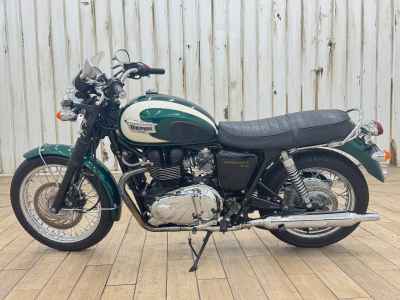 Triumph Bonneville T100 2009