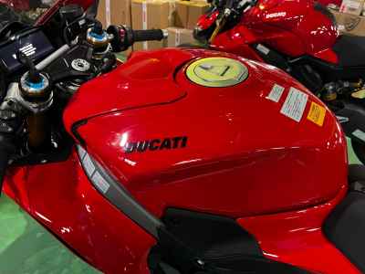 Ducati Panigale V4S 2025