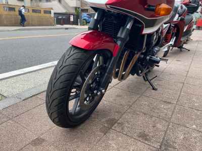 Honda CB400 Super Boldor 2022